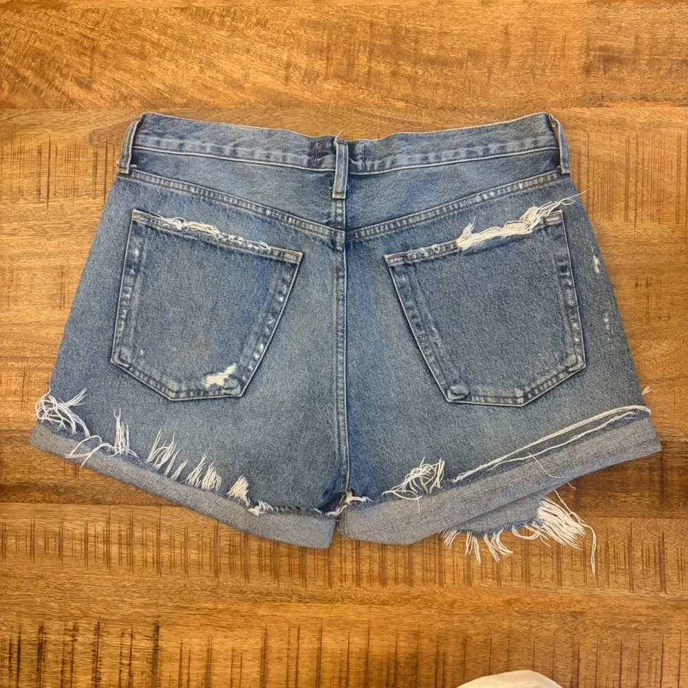 AGOLDE Parker Long Short 30 Heat Wave Cuffed Medium Wash Denim Summer Festival